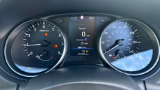 Nissan Qashqai 1.3 DiG-T N-Connecta 5dr [Glass Roof Pack] Petrol Hatchback